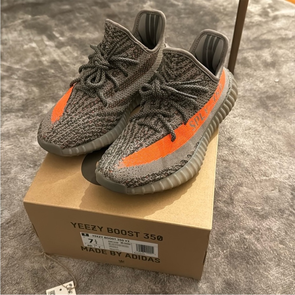 Yeezy Boost 350 v2